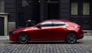 Новая Mazda 3 стала финалистом конкурса «Всемирный автомобиль года»